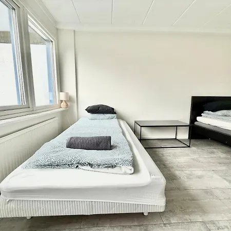 Workershouse 8 Beds 빌라 *