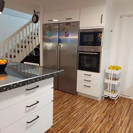 10 Beds For Workers Villa *