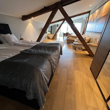보트호텔 La Mare 4*