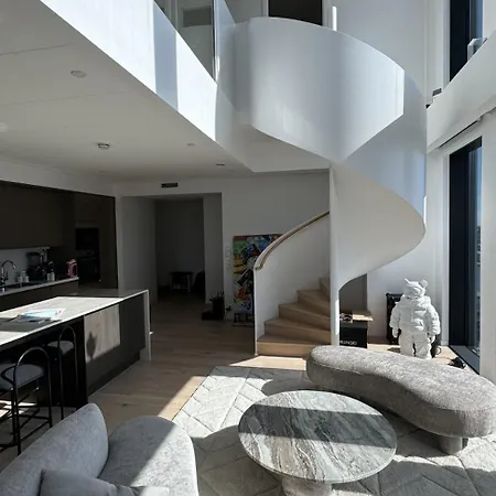 Luxurious Penthouse *