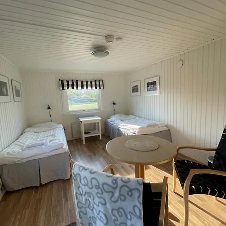 Hotel Glaentan Pa Groetoe 3*