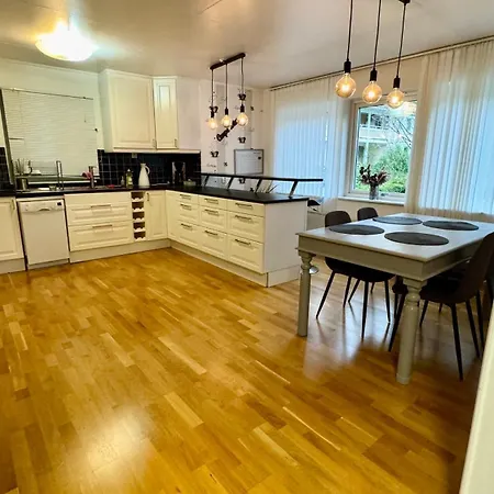 Lugnt Omraden Naera Naturen Villa *