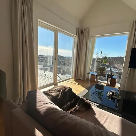 House With Pool,sea View & Walking Distance To Sea Bathing