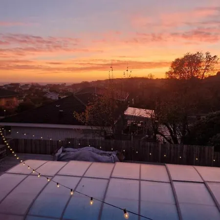 House With Pool,sea View & Walking Distance To Sea Bathing ヴィラ
