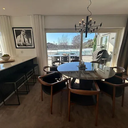 House With Pool,sea View & Walking Distance To Sea Bathing וילה