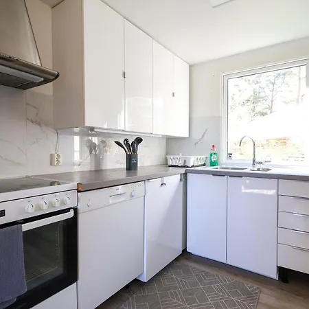 5 Beds - Premium - Free Parking - Wifi *