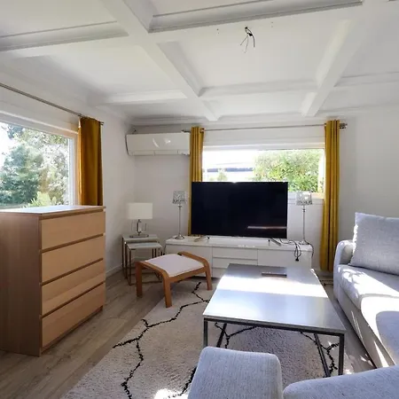 Villa 8 Beds - Workers Dream - Free Parking - Wifi Gotemburgo