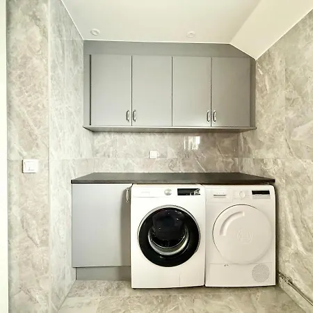 For Workers & Family - 6br - 2 Bath
