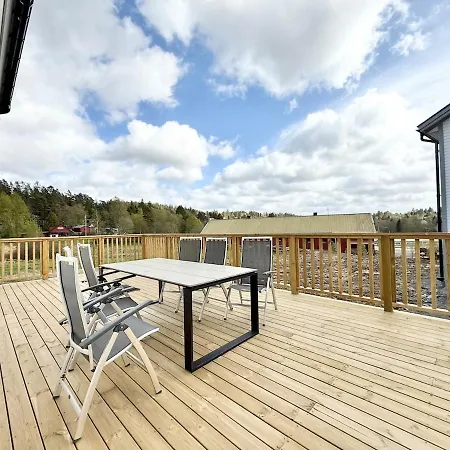 Villa For Workers & Family - 6br - 2 Bath Gothenburg