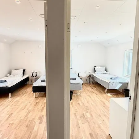 For Workers & Family - 6br - 2 Bath *