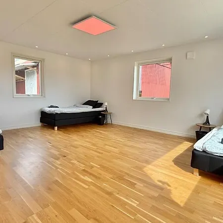 For Workers & Family - 6br - 2 Bath * Gothenburg