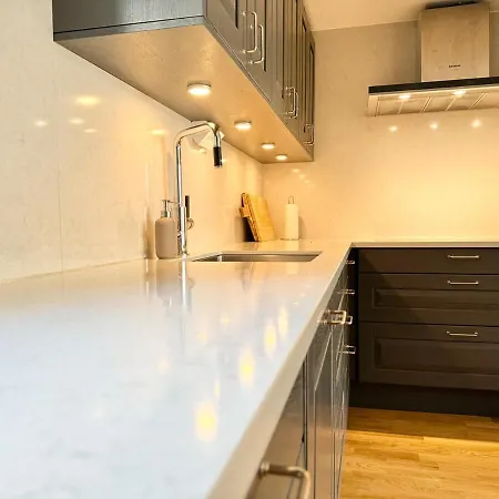 For Workers & Family - 6br - 2 Bath Villa