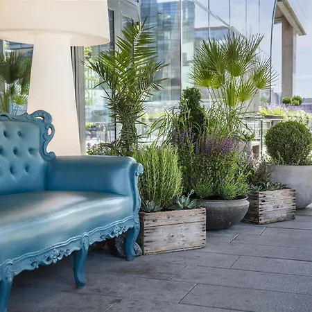 Hotel Radisson Blu Riverside 4*