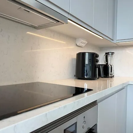 Luxury - Karlatornet - 2br - - Gym - Apartment *