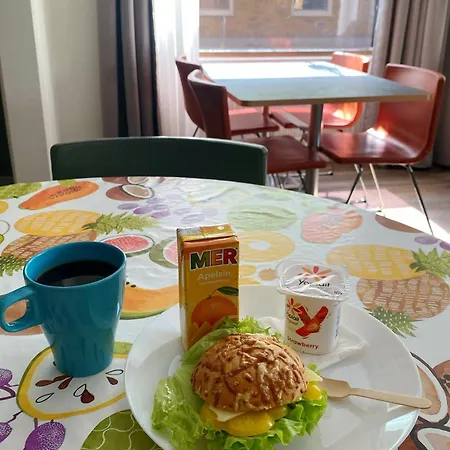 Auberge de jeunesse Snoozemore *