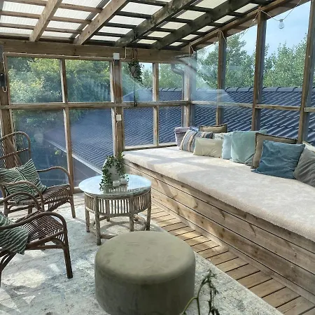 Social Near The Sea! Villa