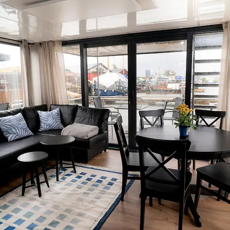 Botel La Mare 3*