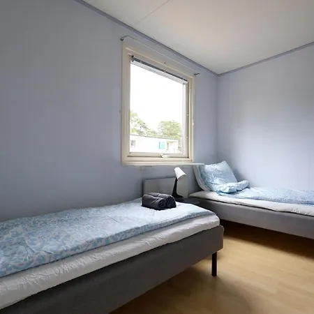 10 Beds, 5 Bedrooms Villa