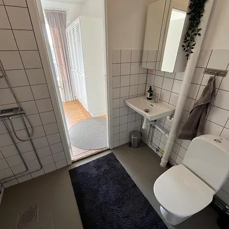 Апартаменты Laegenhet Naera Hav & Stad, Fri Parkering *