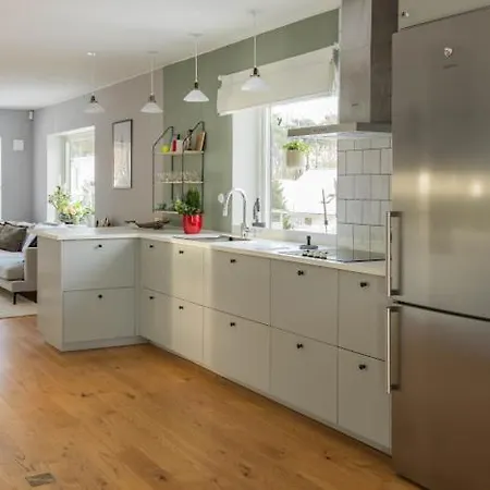 With Garden Close To 公寓