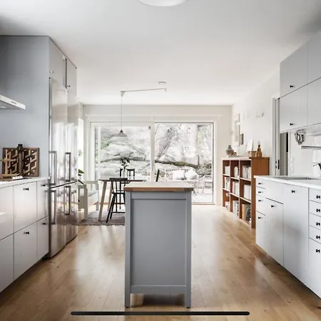 With Garden Close To Apartment Gothenburg