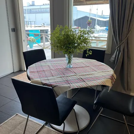 La Mare Botel 3*