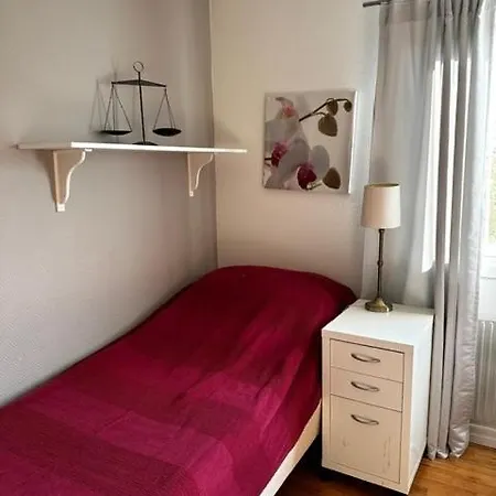 Havsnaera Hus Pa Naeset, Villa
