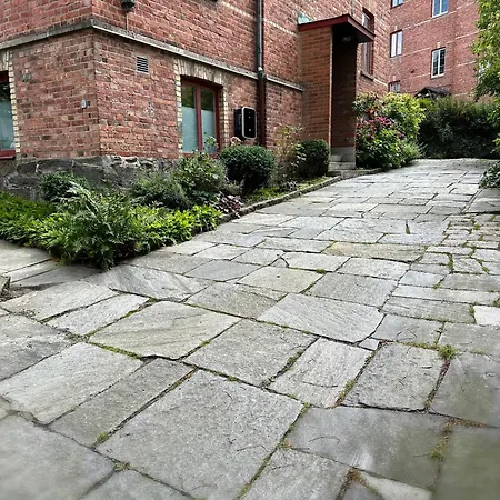 Wow & Lägenhetshotell 3*