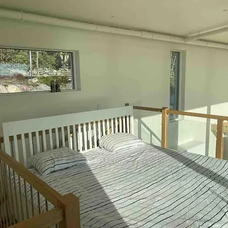 Seaside Panorama With Jetless Hot Tub Gotemburgo