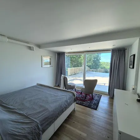 Seaside Panorama With Jetless Hot Tub Villa *