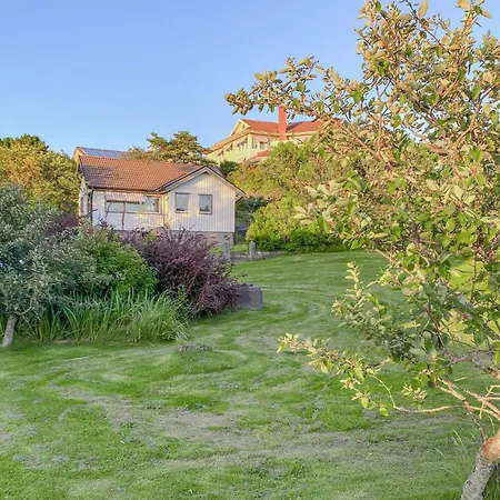 Holiday home Amazing In Vaestra Froelunda