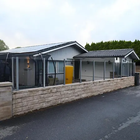 Between The Trees * Göteborg