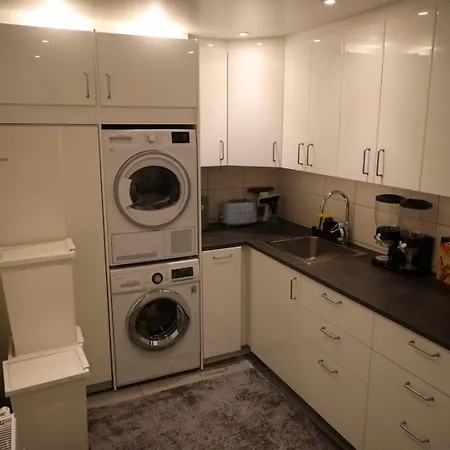 Between The Trees * Gothenburg