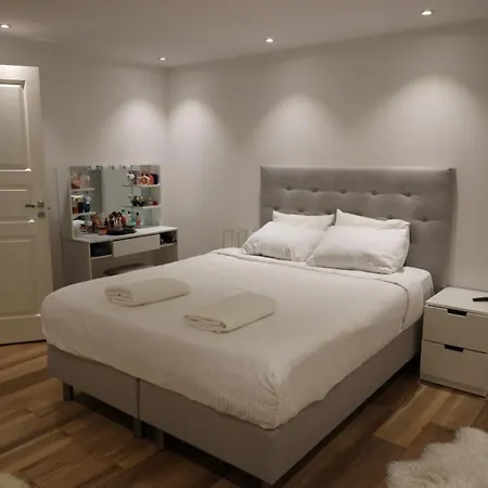 Villa Between The Trees Gothenburg