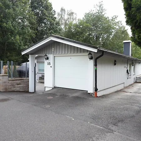 Between The Trees Villa