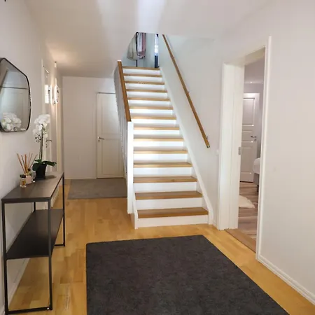 Villa Between The Trees