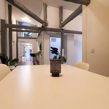 Worker & Families Dream In The Heart Of Göteborg