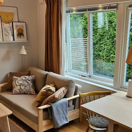 Tiny Grey House With Loft, 15 Min From Center *