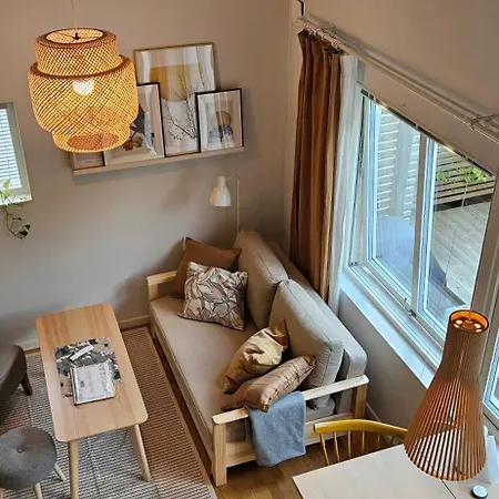 Tiny Grey House With Loft, 15 Min From Center *