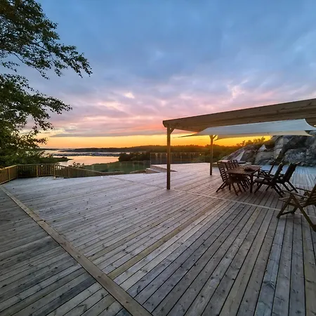 Villa Seaside Panorama With Jetless Hot Tub Gotemburgo