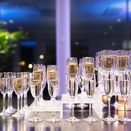 瑞典精英酒店 酒店