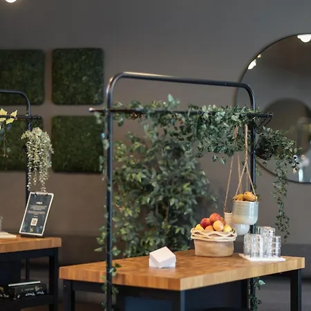 فندق Quality 11 & Eriksbergshallen 4*