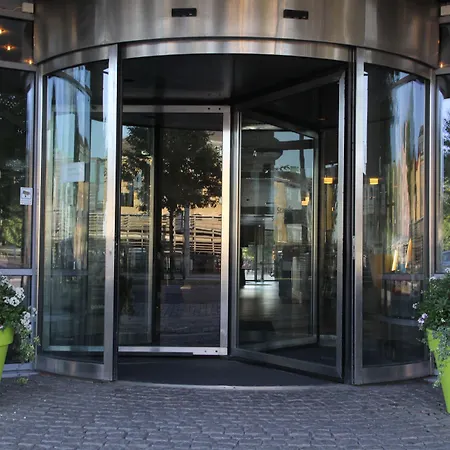 Scandic Crown 4*
