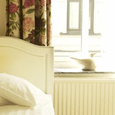 ロイヤル ホテル