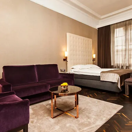 Elite Plaza 4*
