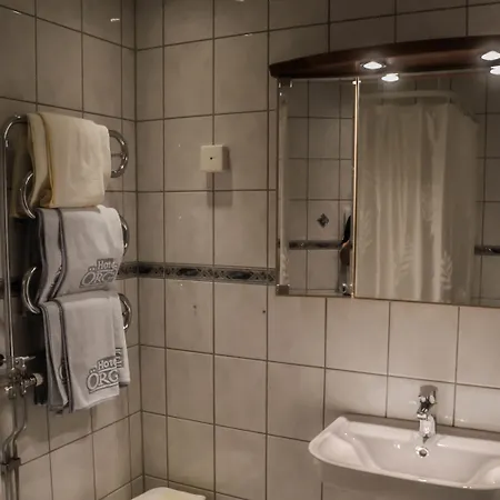 Hotel Oergryte 3*