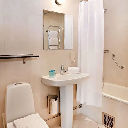 Hotell Center - Sure By Western 3*