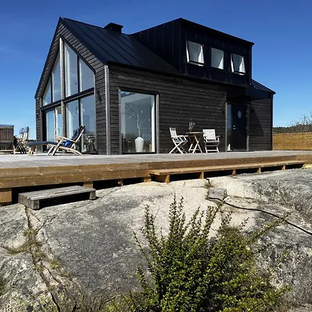 Welcome To A Charming In Vaestra Froelunda Ferienhaus