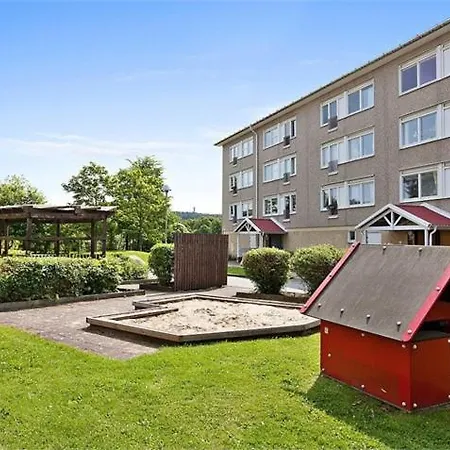 One Large With 3 Single Beds Guest house *