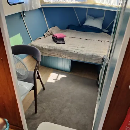 Tekne Downtown Boat-apartment *